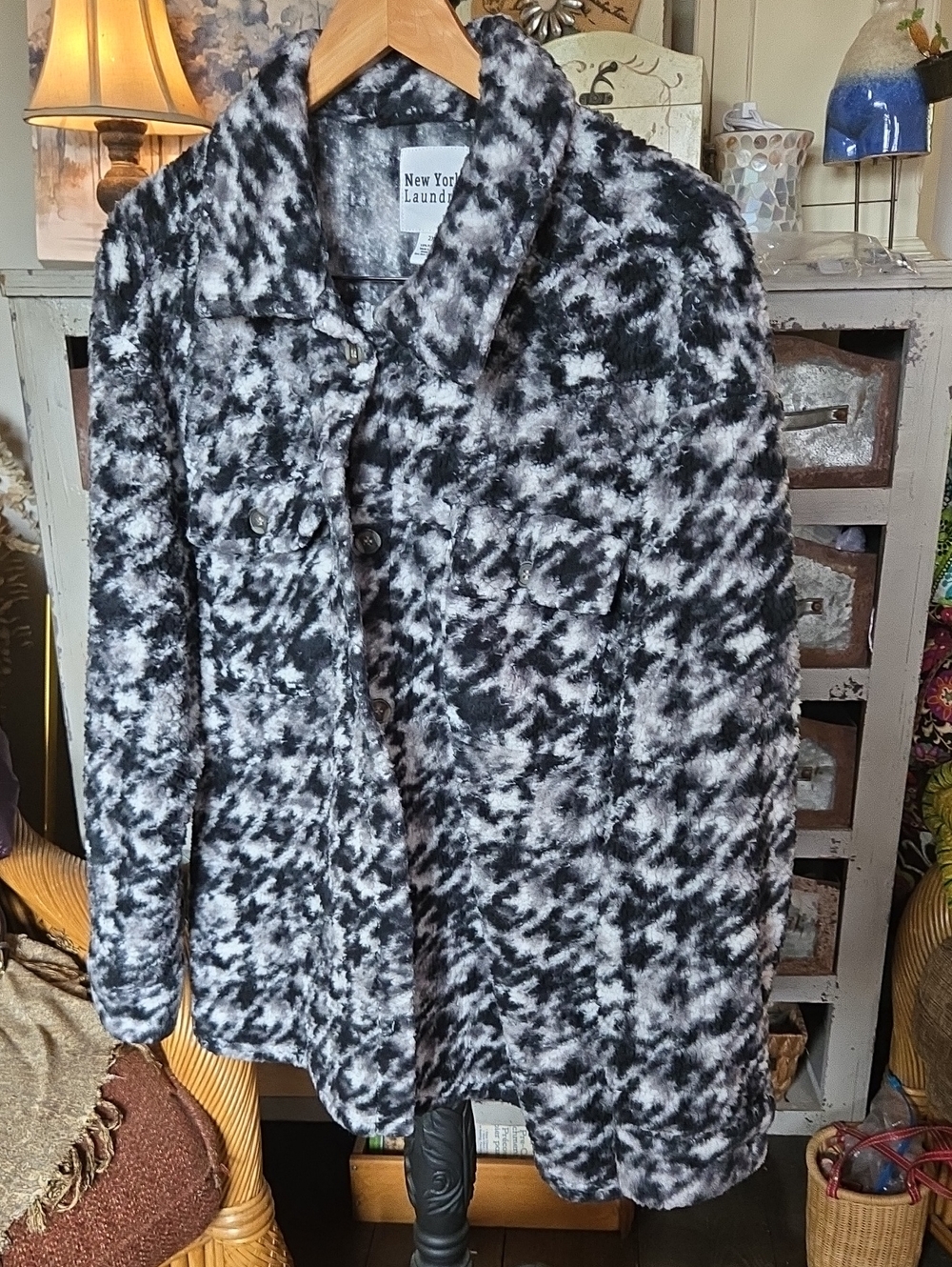 New York Laundry Black & White Fuzzy Button-Up Women's Top